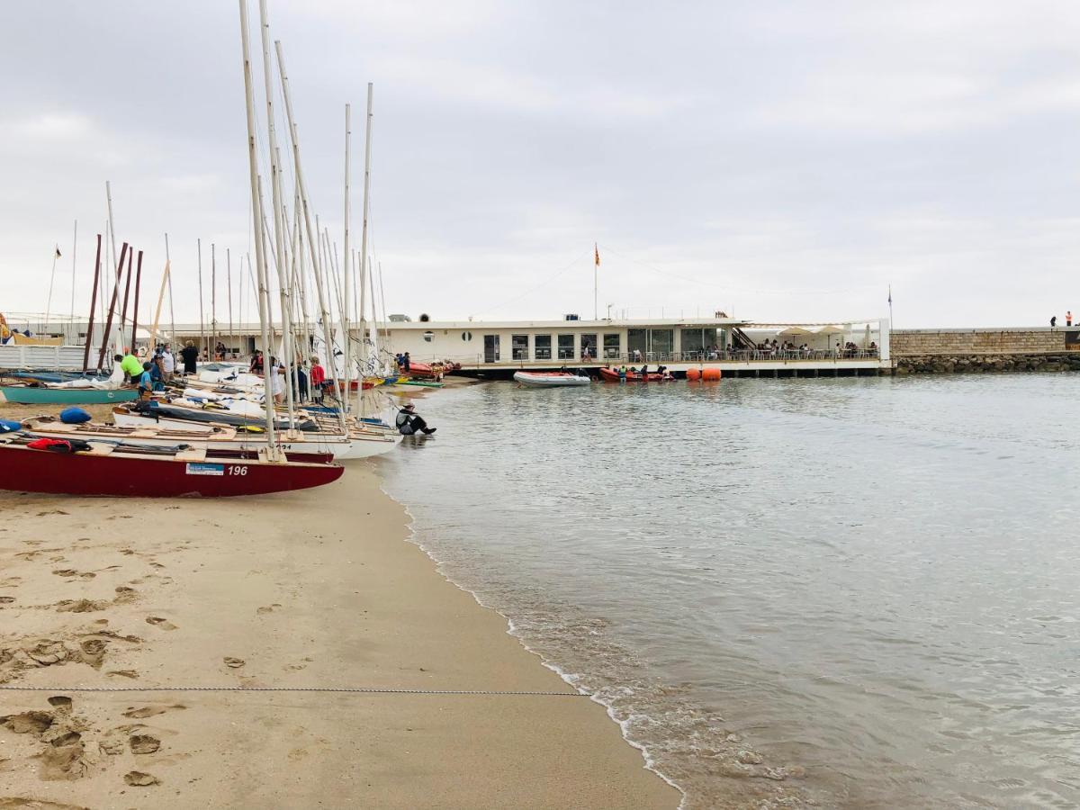 Fragata Beach Seaview Сіджас Екстер'єр фото